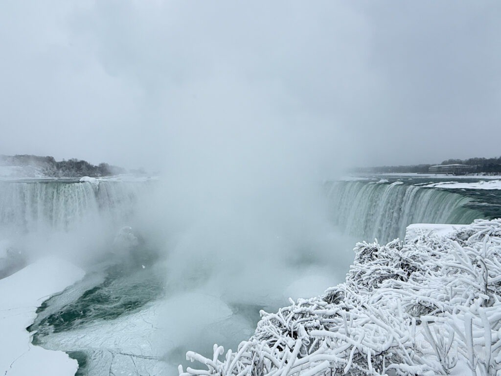 나이아가라 폭포 겨울 홀스슈 풍경