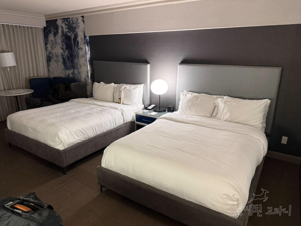 메리어트 온 더 폴 객실 침대