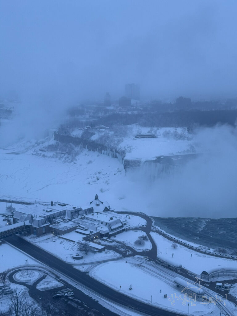 나이아가라 폭포뷰 아침 객실